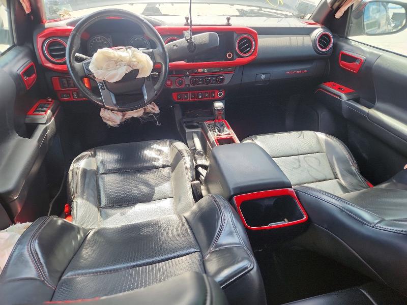 49298486 :رقم المزاد ، 5TFCZ5AN7JX153817 vin ، 2018 Toyota Tacoma مزاد بيع