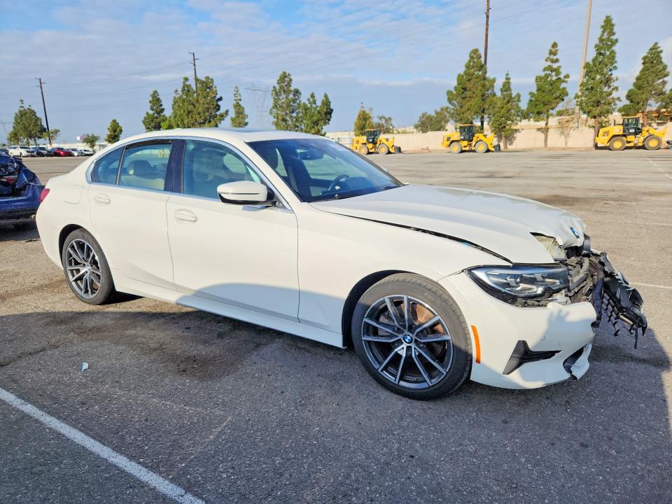 51404666 :رقم المزاد ، 3MW5R1J02L8B36363 vin ، 2020 Bmw 330i مزاد بيع