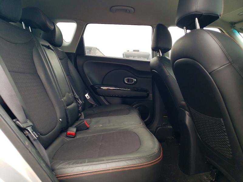 50297286 :رقم المزاد ، KNDJX3AA6J7576645 vin ، 2018 Kia Soul مزاد بيع