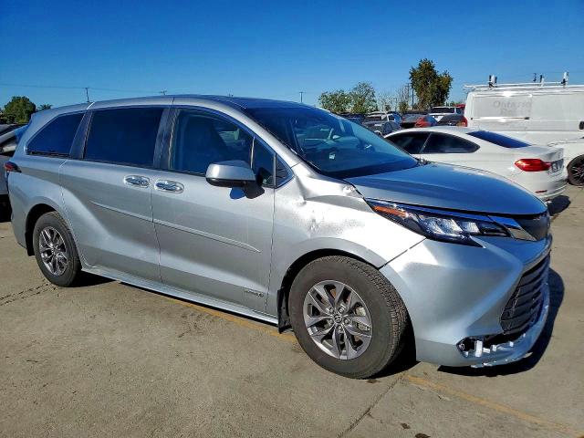 Продажа на аукционе авто 2021 Toyota Sienna, vin: 5TDYRKEC2MS029736, номер лота: 48681326