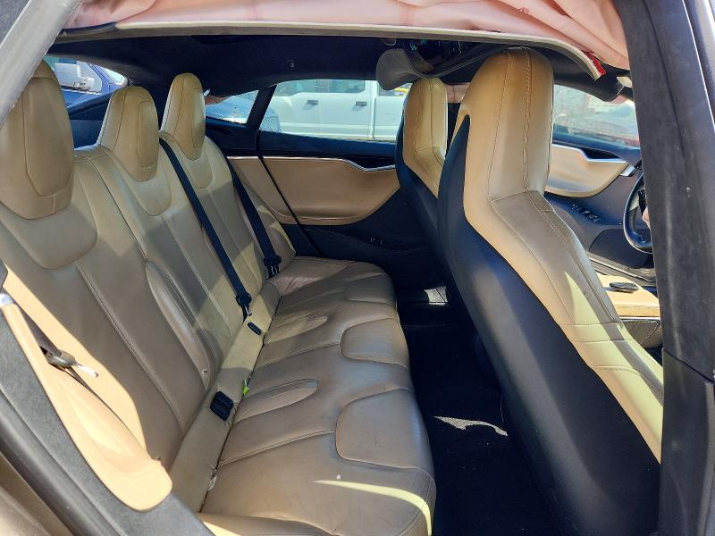 2015 Tesla Model S მანქანა იყიდება აუქციონზე, vin: 5YJSA1H18FF099122, აუქციონის ნომერი: 50100106