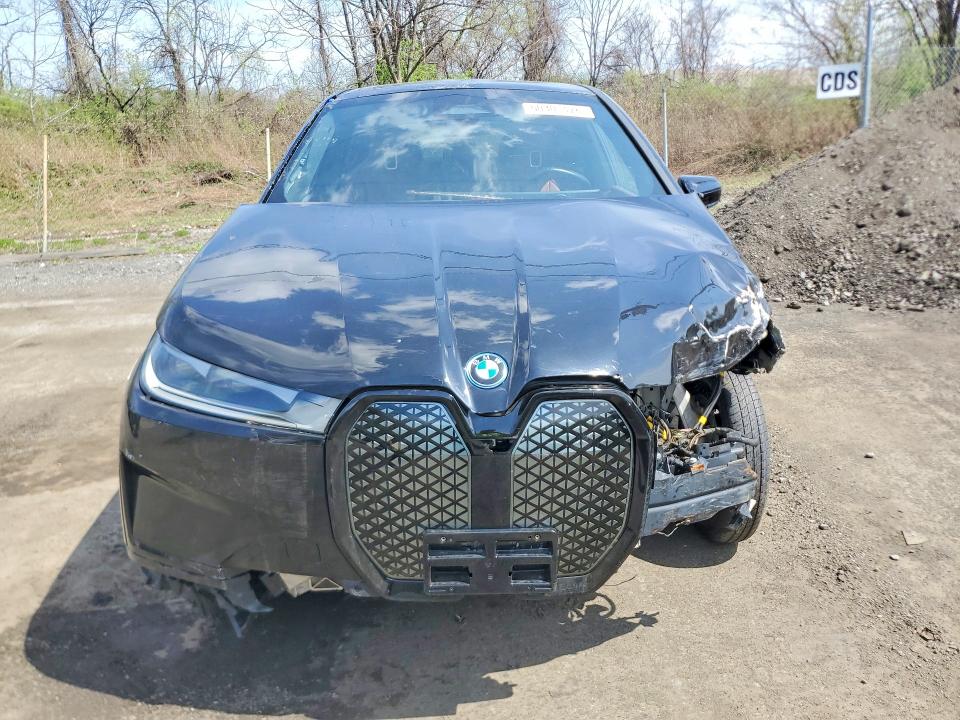 50301426 :رقم المزاد ، WB523CF02RCP02773 vin ، 2024 Bmw Ix مزاد بيع