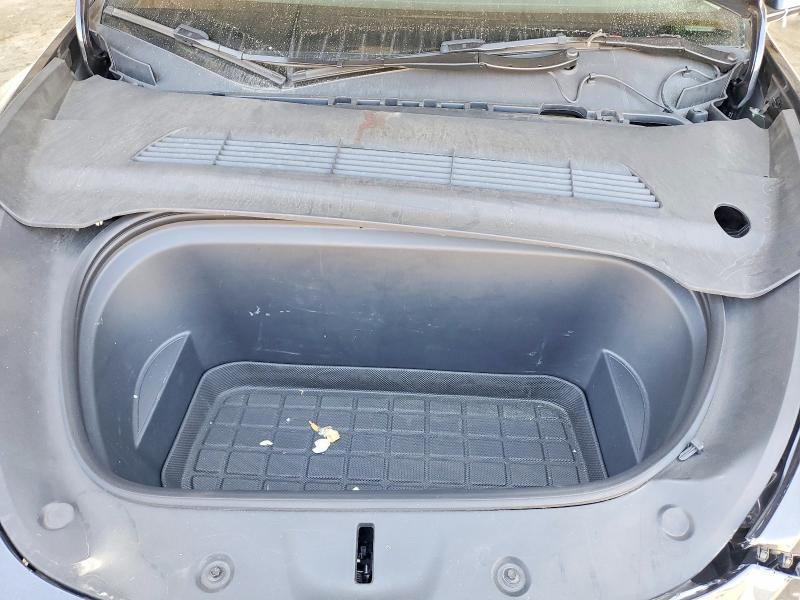 2024 Tesla Model Y მანქანა იყიდება აუქციონზე, vin: 7SAYGAEE8RF100115, აუქციონის ნომერი: 51652376