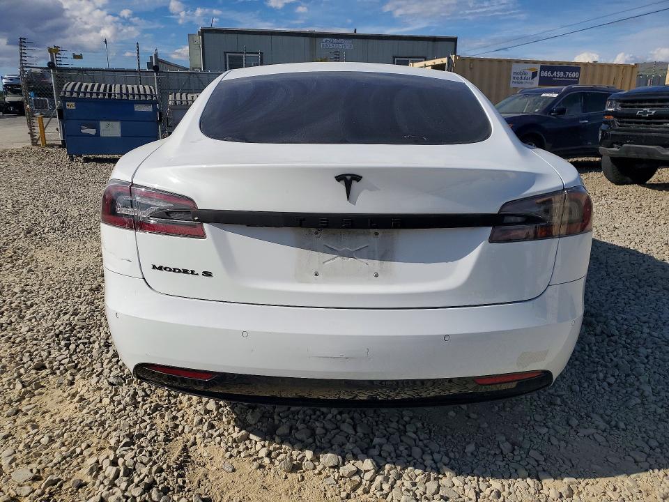 49343306 :رقم المزاد ، 5YJSA1E19GF157972 vin ، 2016 Tesla Model S مزاد بيع