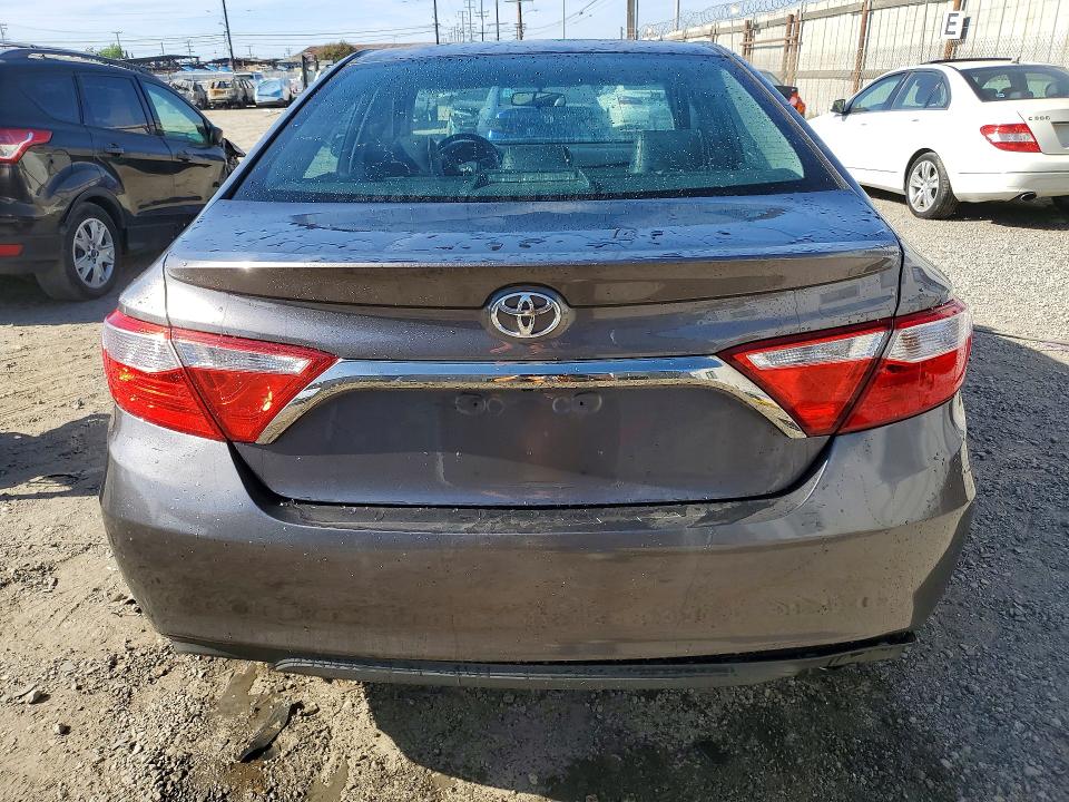 50988526 :رقم المزاد ، 4T1BF1FK7GU202399 vin ، 2016 Toyota Camry مزاد بيع