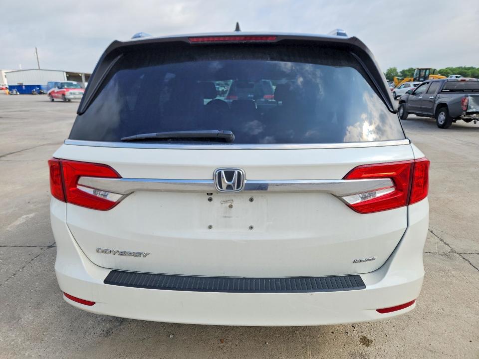 51193036 :رقم المزاد ، 5FNRL6H72JB092265 vin ، 2018 Honda Odyssey مزاد بيع