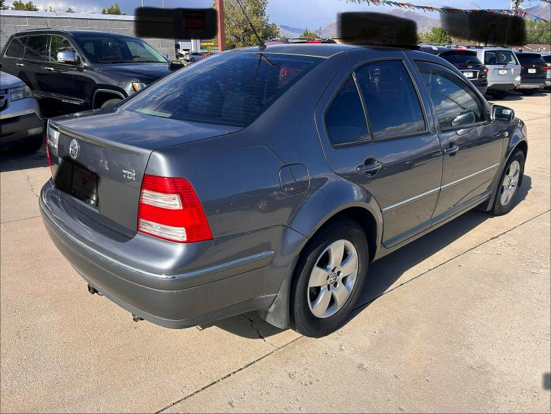 51905456 :رقم المزاد ، 3VWSR69M94M131368 vin ، 2004 Volkswagen Jetta مزاد بيع