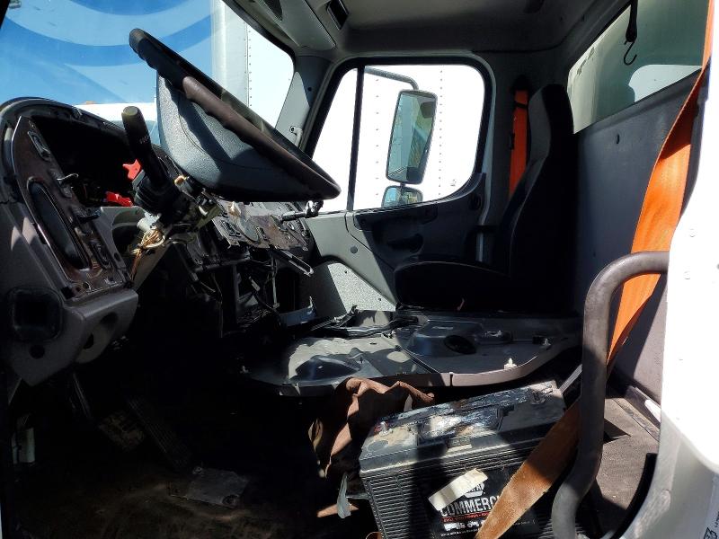 Продажа на аукционе авто 2013 Freightliner M2, vin: 1FVACWDT0DHFA5145, номер лота: 51849356
