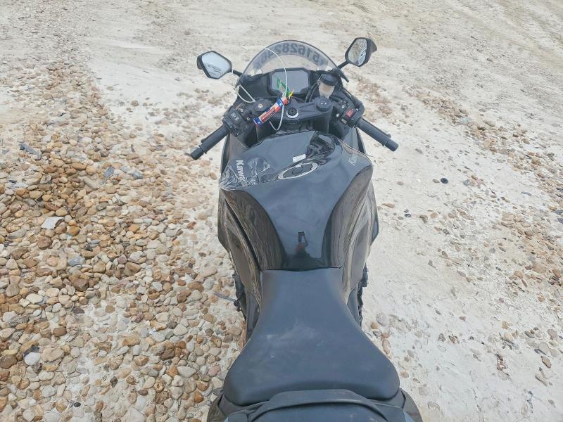 51628246 :رقم المزاد ، JKBZXJK19TA014532 vin ، 2026 Kawasaki Zx636 مزاد بيع