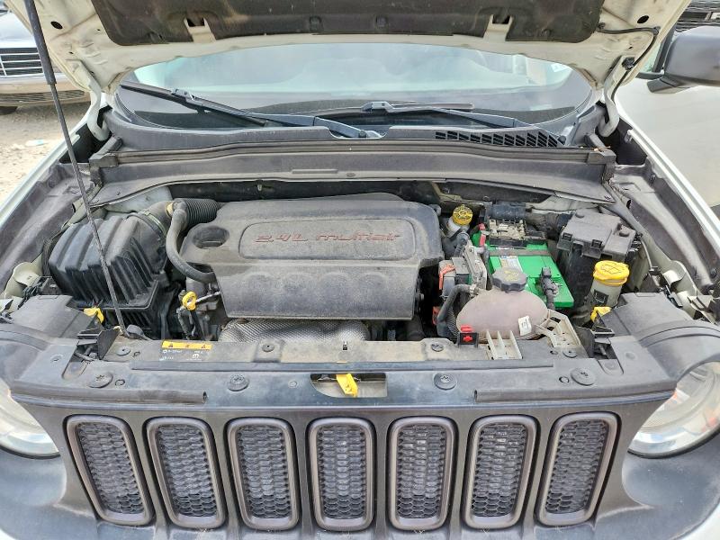 2017 Jeep Renegade მანქანა იყიდება აუქციონზე, vin: ZACCJBCB1HPE47171, აუქციონის ნომერი: 48563196