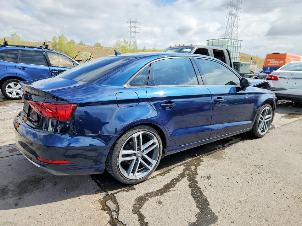 51339116 :رقم المزاد ، WAUAUGFF2J1023351 vin ، 2018 Audi A3 مزاد بيع