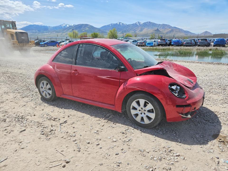 49113126 :رقم المزاد ، 3VWPW31C58M526444 vin ، 2008 Volkswagen New Beetle مزاد بيع