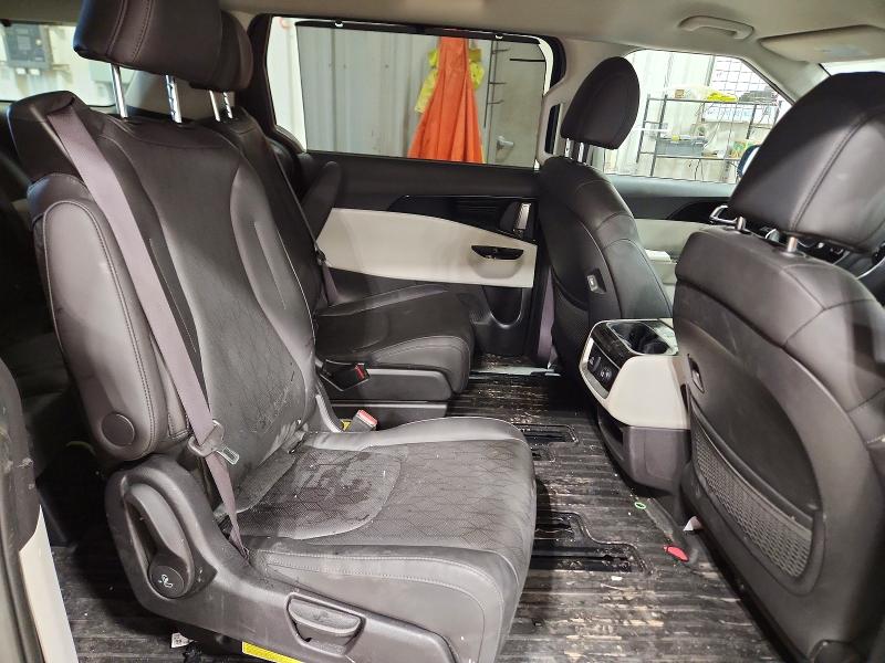 51614926 :رقم المزاد ، KNDNE5H32R6421585 vin ، 2024 Kia Carnival مزاد بيع
