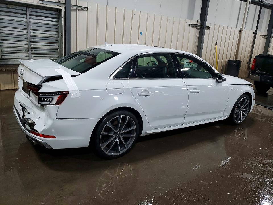 Продаж на аукціоні авто 2018 Audi S4, vin: WAUB4AF46JA158459, номер лоту: 50768696