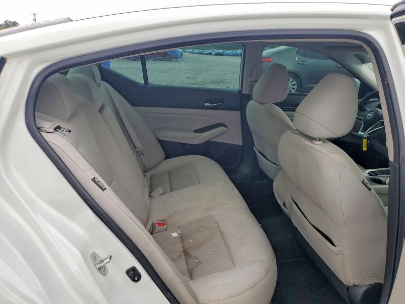 51548746 :رقم المزاد ، 1N4BL4BV5KC255394 vin ، 2019 Nissan Altima مزاد بيع