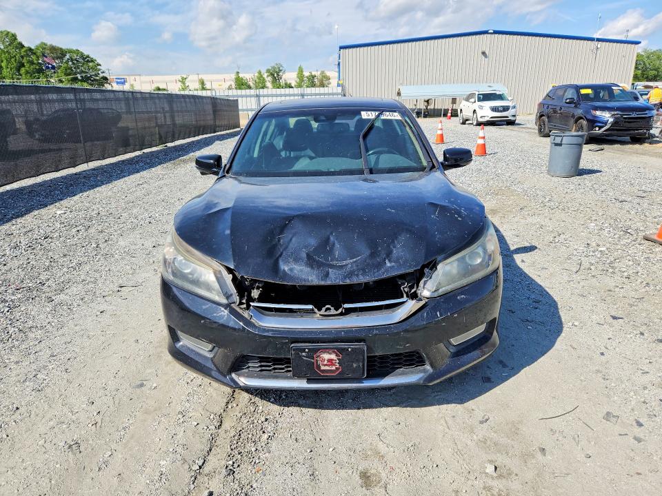 2013 Honda Accord მანქანა იყიდება აუქციონზე, vin: 1HGCR2F87DA071032, აუქციონის ნომერი: 51779646