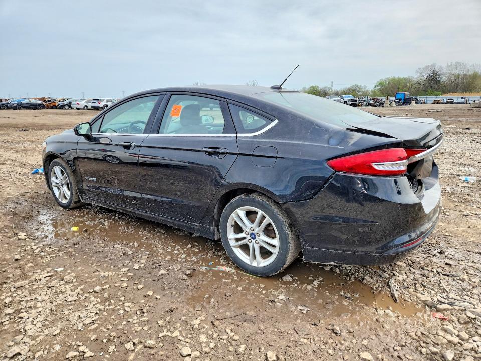 49851716 :رقم المزاد ، 3FA6P0UU3JR273668 vin ، 2018 Ford Fusion مزاد بيع