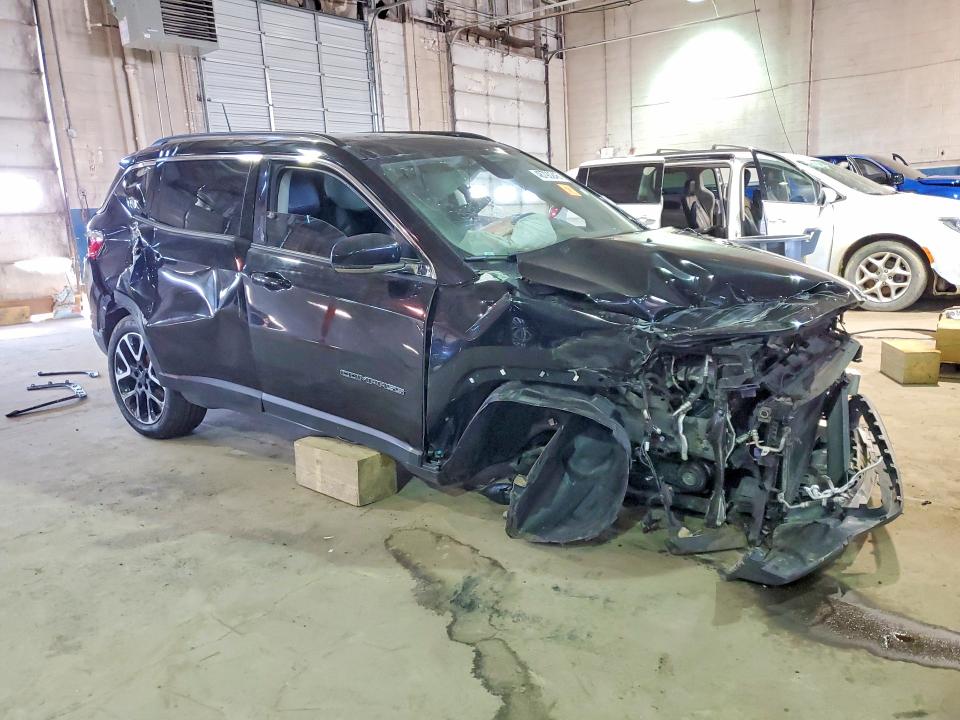 Продаж на аукціоні авто 2018 Jeep Compass, vin: 3C4NJDCB7JT423489, номер лоту: 48790246