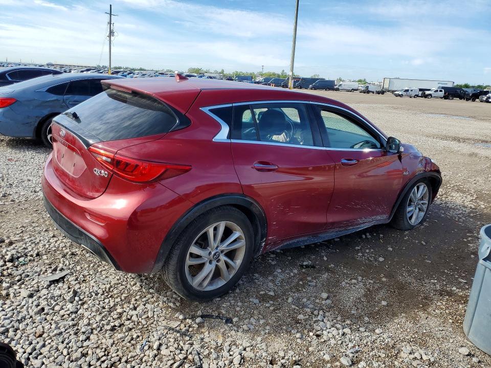 48935776 :رقم المزاد ، SJKCH5CP8HA036811 vin ، 2017 Infiniti Qx30 مزاد بيع