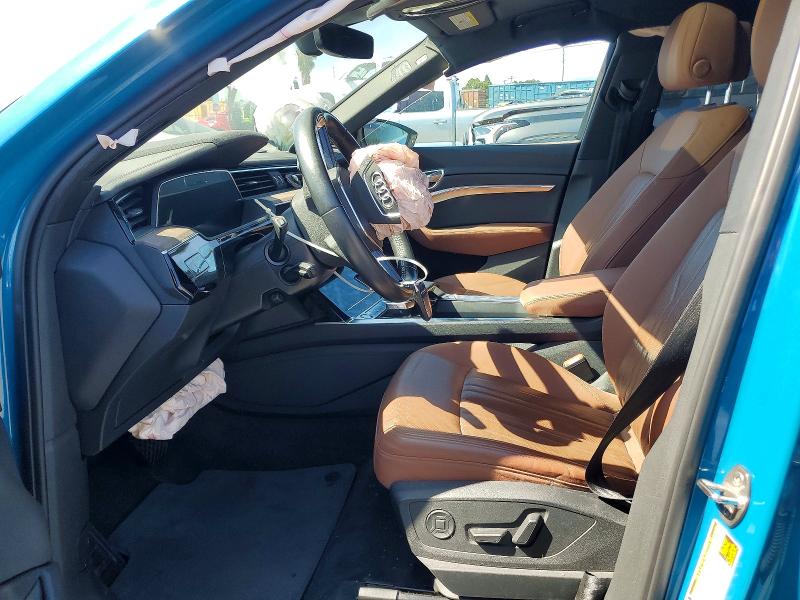 Продажа на аукционе авто 2019 Audi E-tron, vin: WA1LAAGE9KB011727, номер лота: 50494606