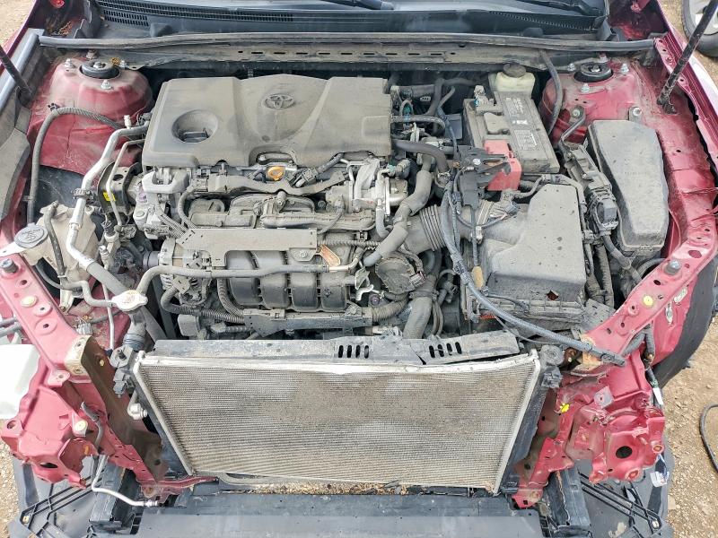 51515836 :رقم المزاد ، 4T1B11HKXJU658626 vin ، 2018 Toyota Camry مزاد بيع