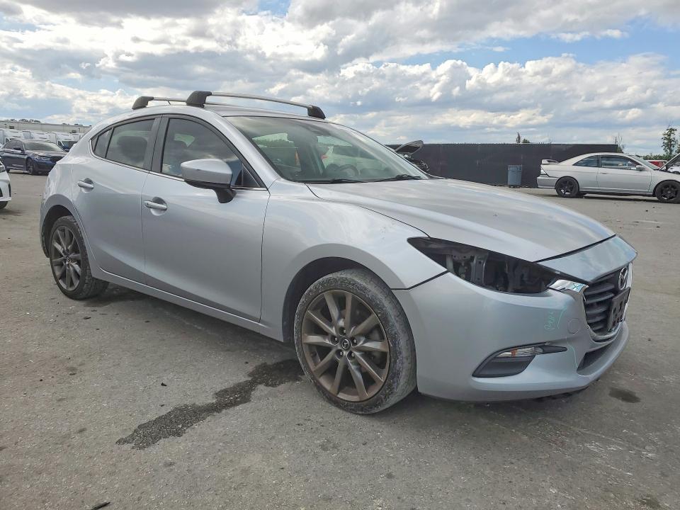 50598646 :رقم المزاد ، 3MZBN1L30JM201916 vin ، 2018 Mazda 3 مزاد بيع