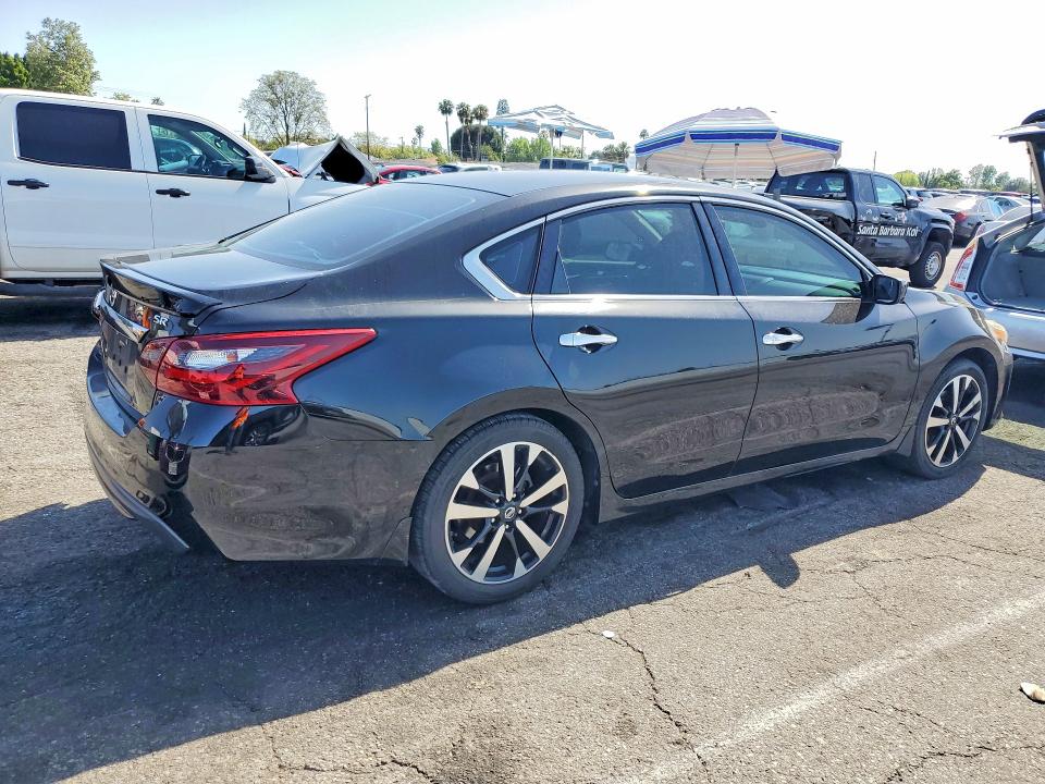 2018 Nissan Altima მანქანა იყიდება აუქციონზე, vin: 1N4AL3AP0JC104342, აუქციონის ნომერი: 50199866
