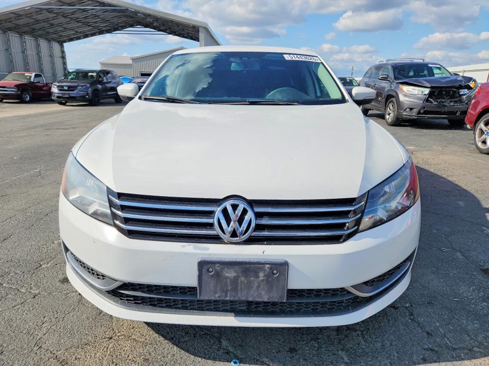 2015 Volkswagen Passat მანქანა იყიდება აუქციონზე, vin: 1VWAT7A36FC077263, აუქციონის ნომერი: 51443626