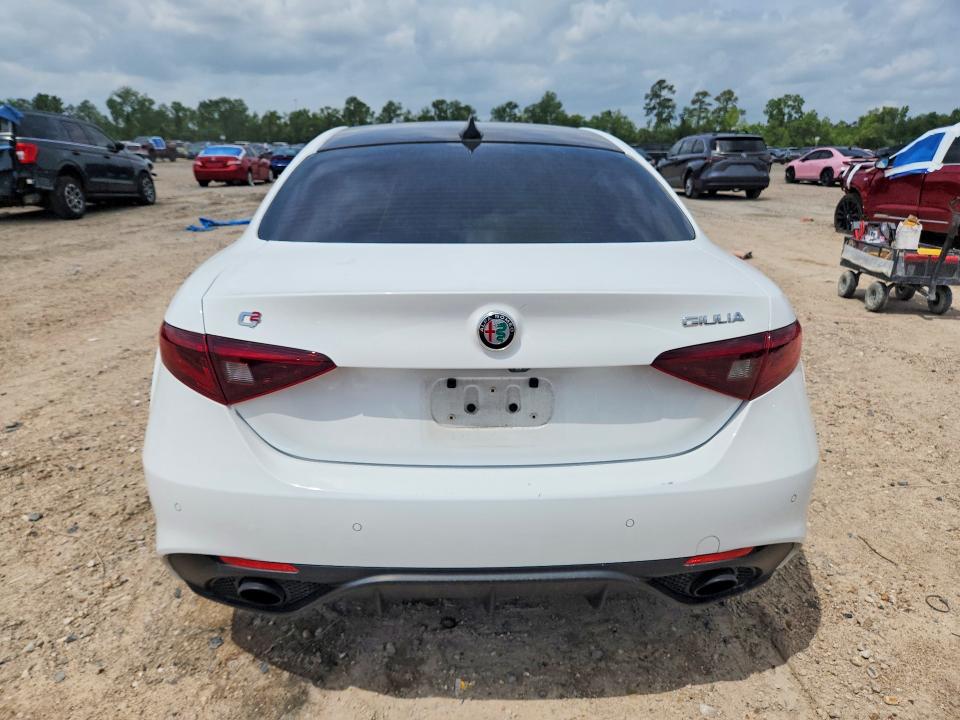Aukcja sprzedaży 2022 Alfa Romeo Giulia, vin: ZARFAMBN3N7660416, numer aukcji: 49825896