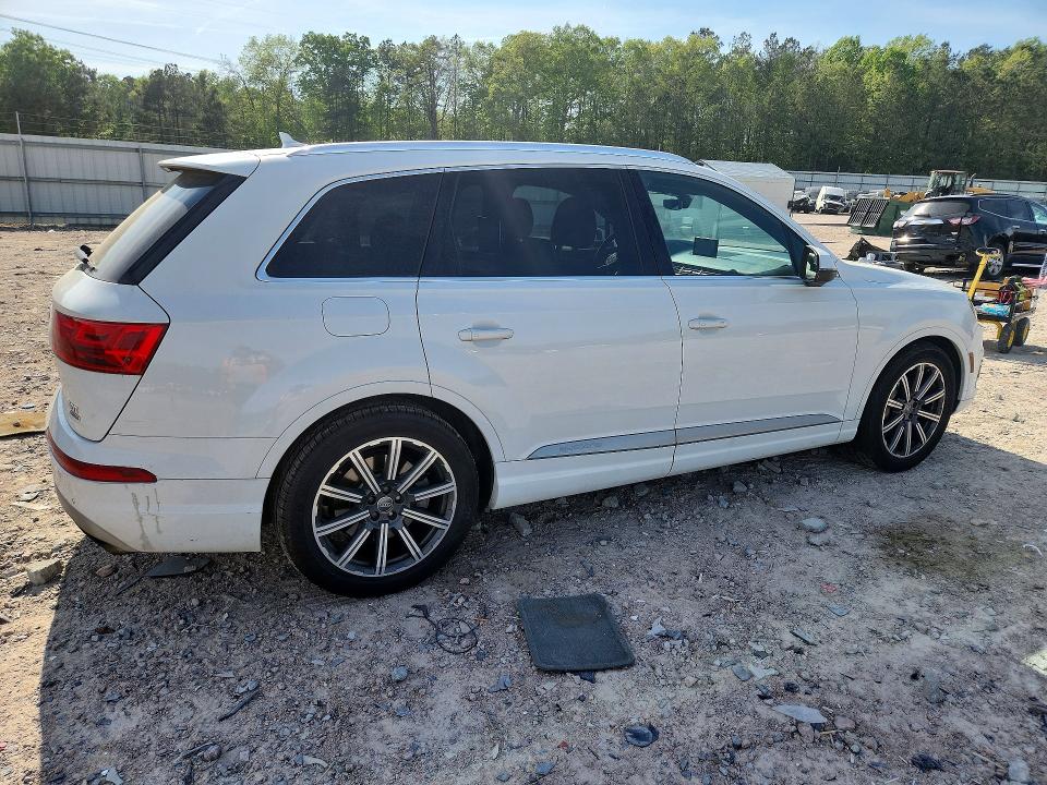 2017 Audi Q7 მანქანა იყიდება აუქციონზე, vin: WA1VAAF72HD003526, აუქციონის ნომერი: 48654926