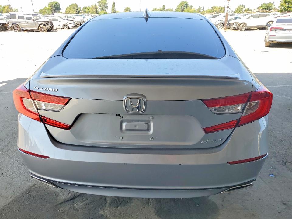 51013396 :رقم المزاد ، 1HGCV1F33KA145490 vin ، 2019 Honda Accord مزاد بيع