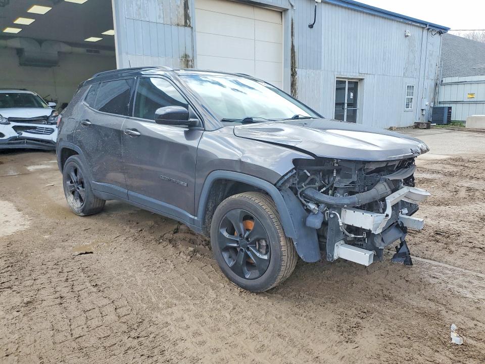 2018 Jeep Compass მანქანა იყიდება აუქციონზე, vin: 3C4NJDBB4JT314201, აუქციონის ნომერი: 49478506