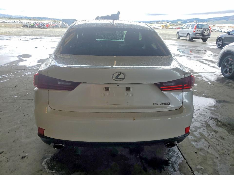 49293466 :رقم المزاد ، JTHBF1D26E5042867 vin ، 2014 Lexus Is مزاد بيع