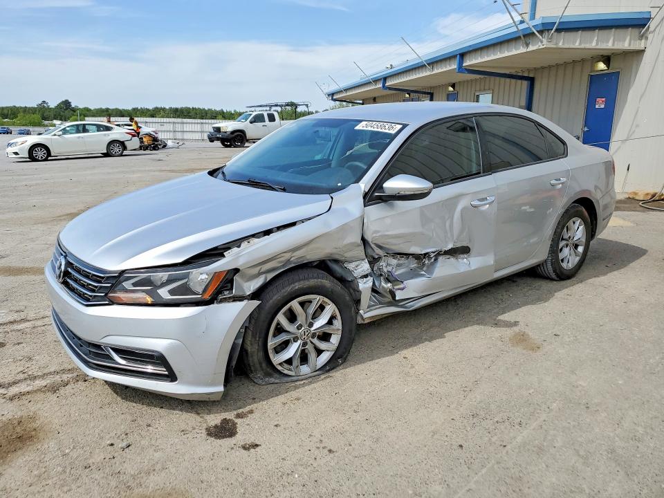 Продажа на аукционе авто 2018 Volkswagen Passat, vin: 1VWAA7A38JC002045, номер лота: 50458636