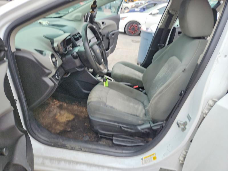 51528676 :رقم المزاد ، 1G1JA6SH2G4170640 vin ، 2016 Chevrolet Sonic مزاد بيع