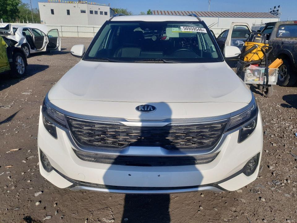 50959546 :رقم المزاد ، KNDERCAA8M7141433 vin ، 2021 Kia Seltos مزاد بيع
