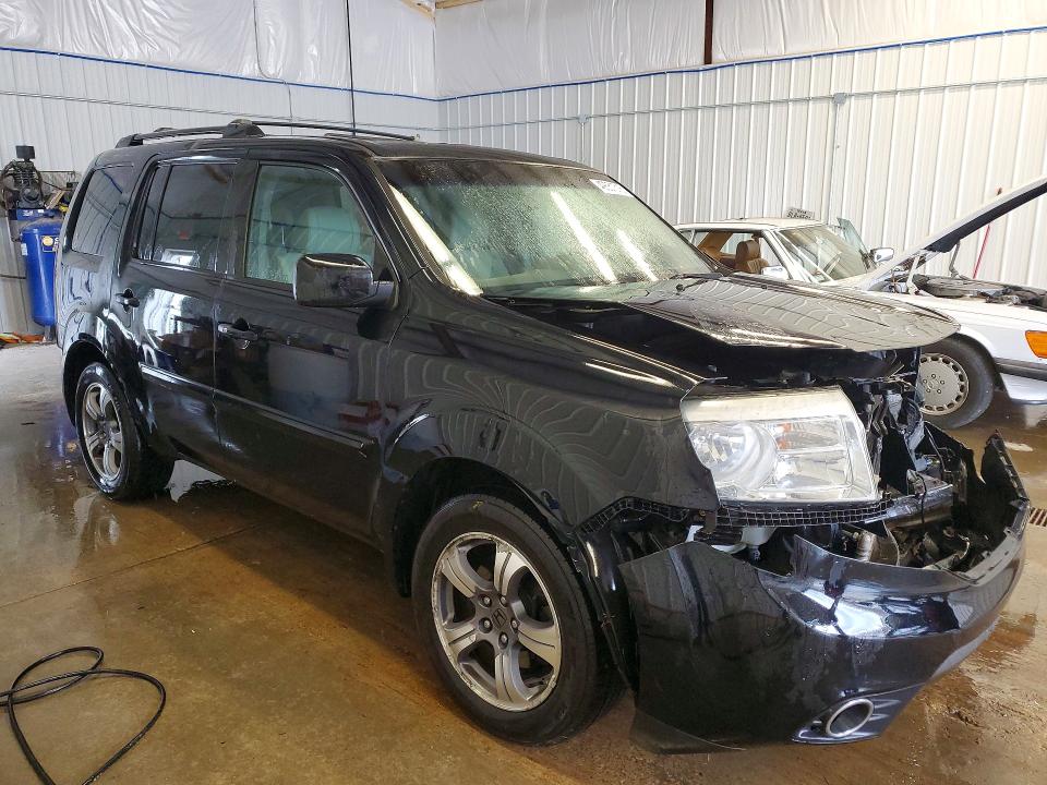 49551316 :رقم المزاد ، 5FNYF4H3XFB048123 vin ، 2015 Honda Pilot مزاد بيع