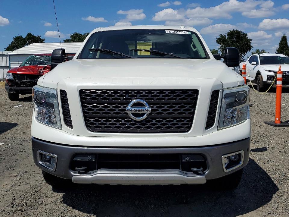 2017 Nissan Titan მანქანა იყიდება აუქციონზე, vin: 1N6AA1E59HN533262, აუქციონის ნომერი: 51346656