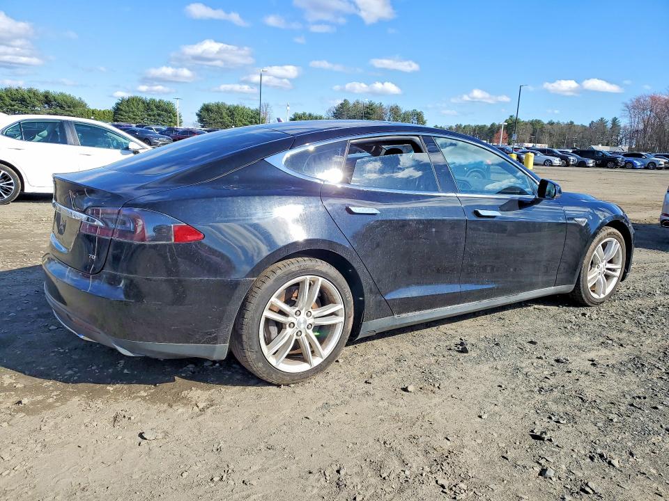 2016 Tesla Model S მანქანა იყიდება აუქციონზე, vin: 5YJSA1E1XGF124219, აუქციონის ნომერი: 49107466