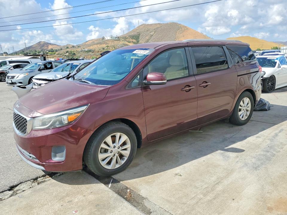 48312156 :رقم المزاد ، KNDMB5C12G6121326 vin ، 2016 Kia Sedona مزاد بيع