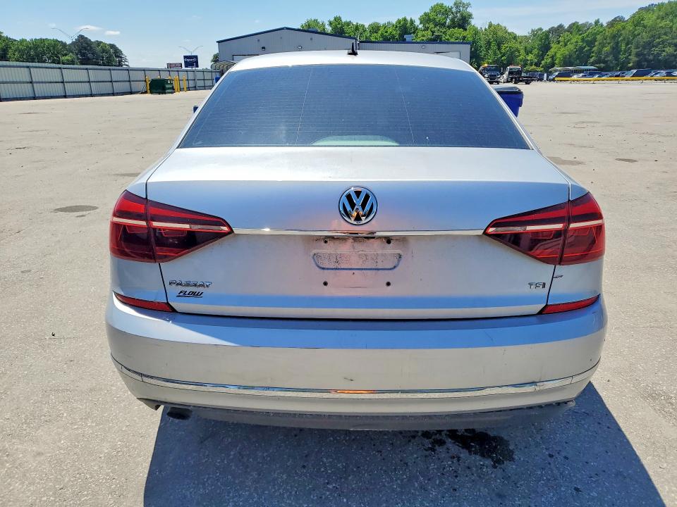 Aukcja sprzedaży 2017 Volkswagen Passat, vin: 1VWAT7A3XHC031759, numer aukcji: 51414726