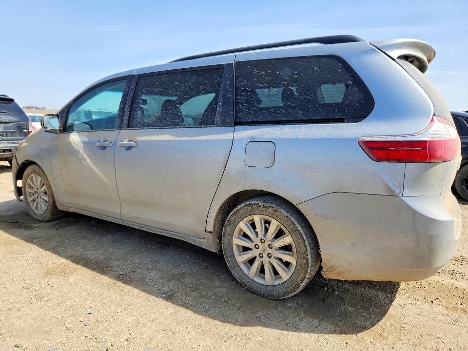 Продаж на аукціоні авто 2015 Toyota Sienna, vin: 5TDJK3DC0FS119922, номер лоту: 51663816