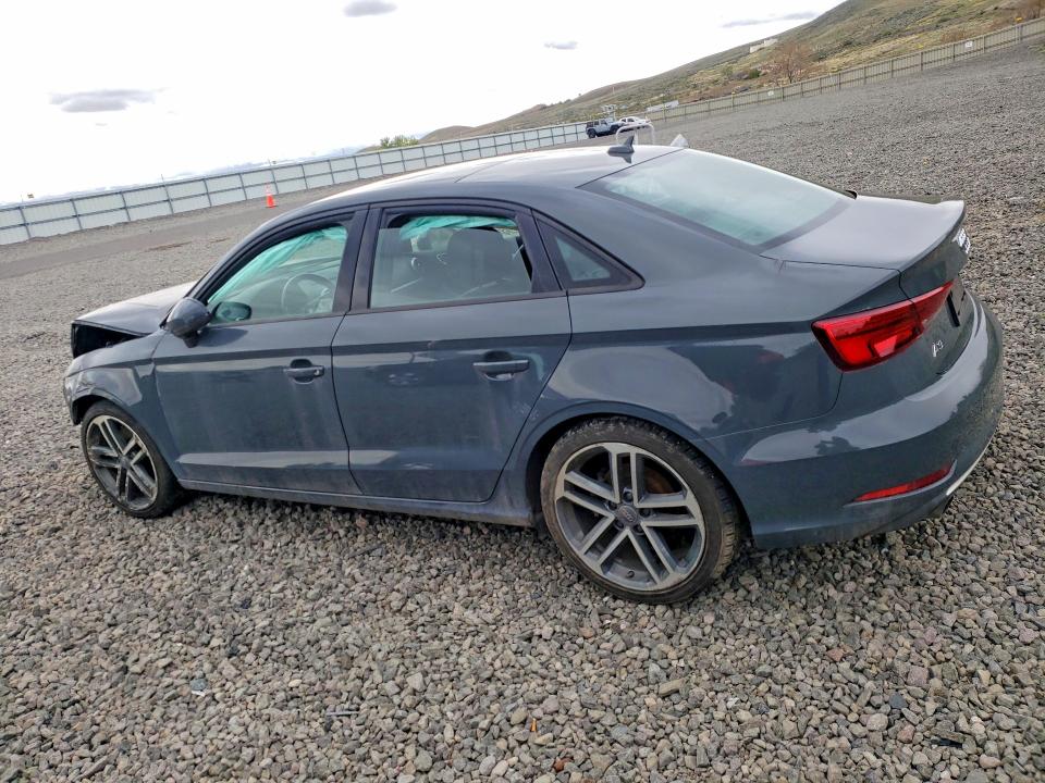 Продажа на аукционе авто 2018 Audi A3, vin: WAUB8GFF1J1026251, номер лота: 50527926