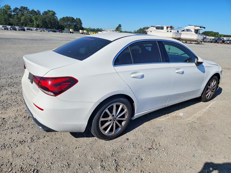 50557586 :رقم المزاد ، WDD3G4EBXKW016884 vin ، 2019 Mercedes-benz A مزاد بيع