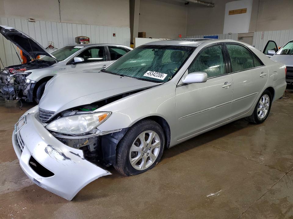 49342286 :رقم المزاد ، 4T1BF30K66U627065 vin ، 2006 Toyota Camry مزاد بيع