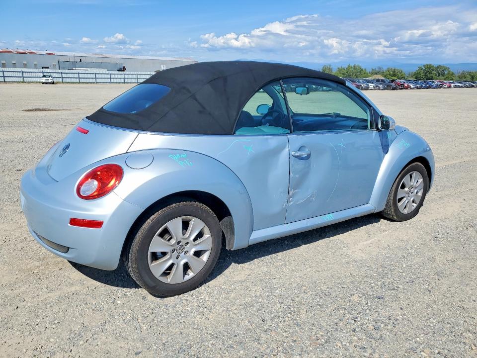 51529196 :رقم المزاد ، 3VWRG3AL4AM004853 vin ، 2010 Volkswagen New Beetle مزاد بيع