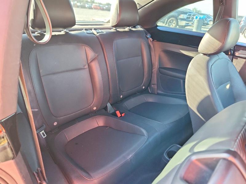 2013 Volkswagen Beetle მანქანა იყიდება აუქციონზე, vin: 3VWJP7AT6DM672890, აუქციონის ნომერი: 50898696