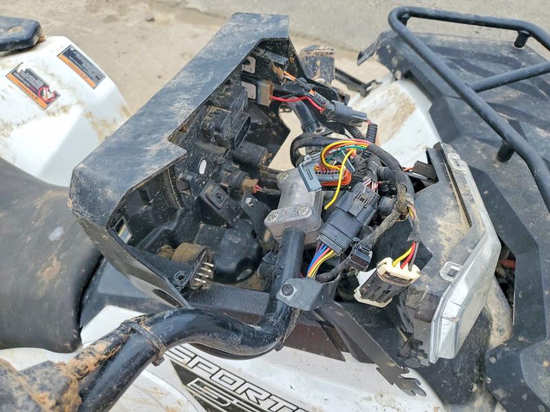 48834726 :رقم المزاد ، 4XASEK57XNA743088 vin ، 2022 Polaris Sporstman مزاد بيع