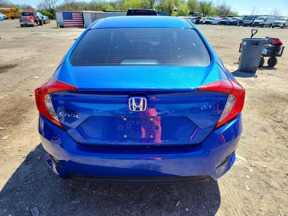 Продаж на аукціоні авто 2018 Honda Civic, vin: 2HGFC2F51JH542335, номер лоту: 48996116