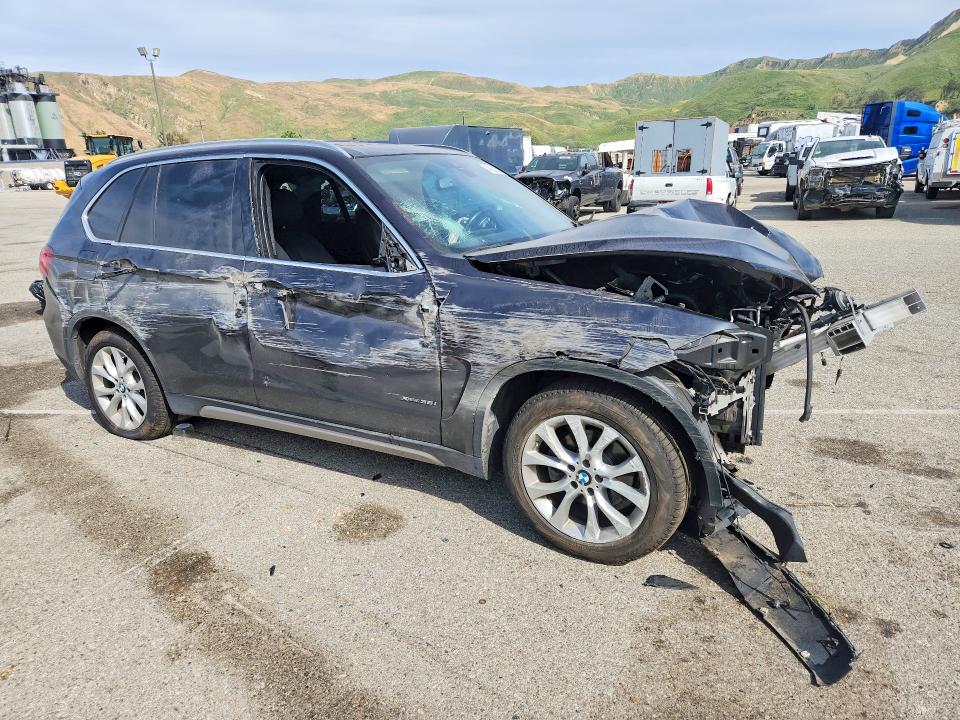 49504576 :رقم المزاد ، 5UXKR0C5XJ0X93930 vin ، 2018 Bmw X5 مزاد بيع